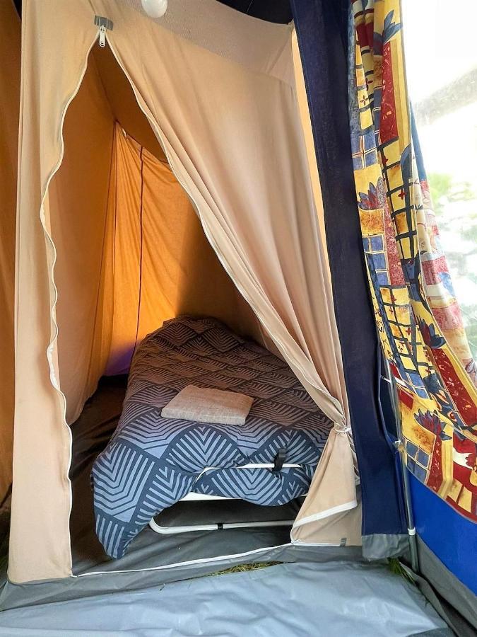 3- persoons bungalowtent op rustig privé plekje bij camping De Iepenhoeve Anna Paulowna Exterior foto